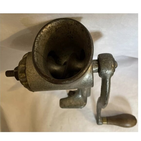 Universal Food Chopper No. 1 L.F. & C New Britain Conn. USA Meat Grinder Vintage - Picture 3 of 16